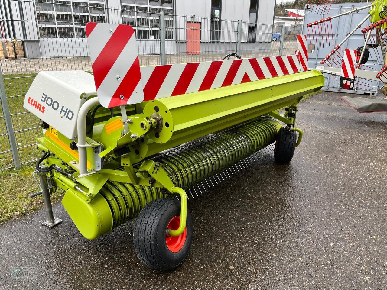 CLAAS PU 300 HD L Pro - Accessoire aux ensileuses: photos 1 CLAAS PU 300 HD L Pro - Accessoire aux ensileuses: photos 1