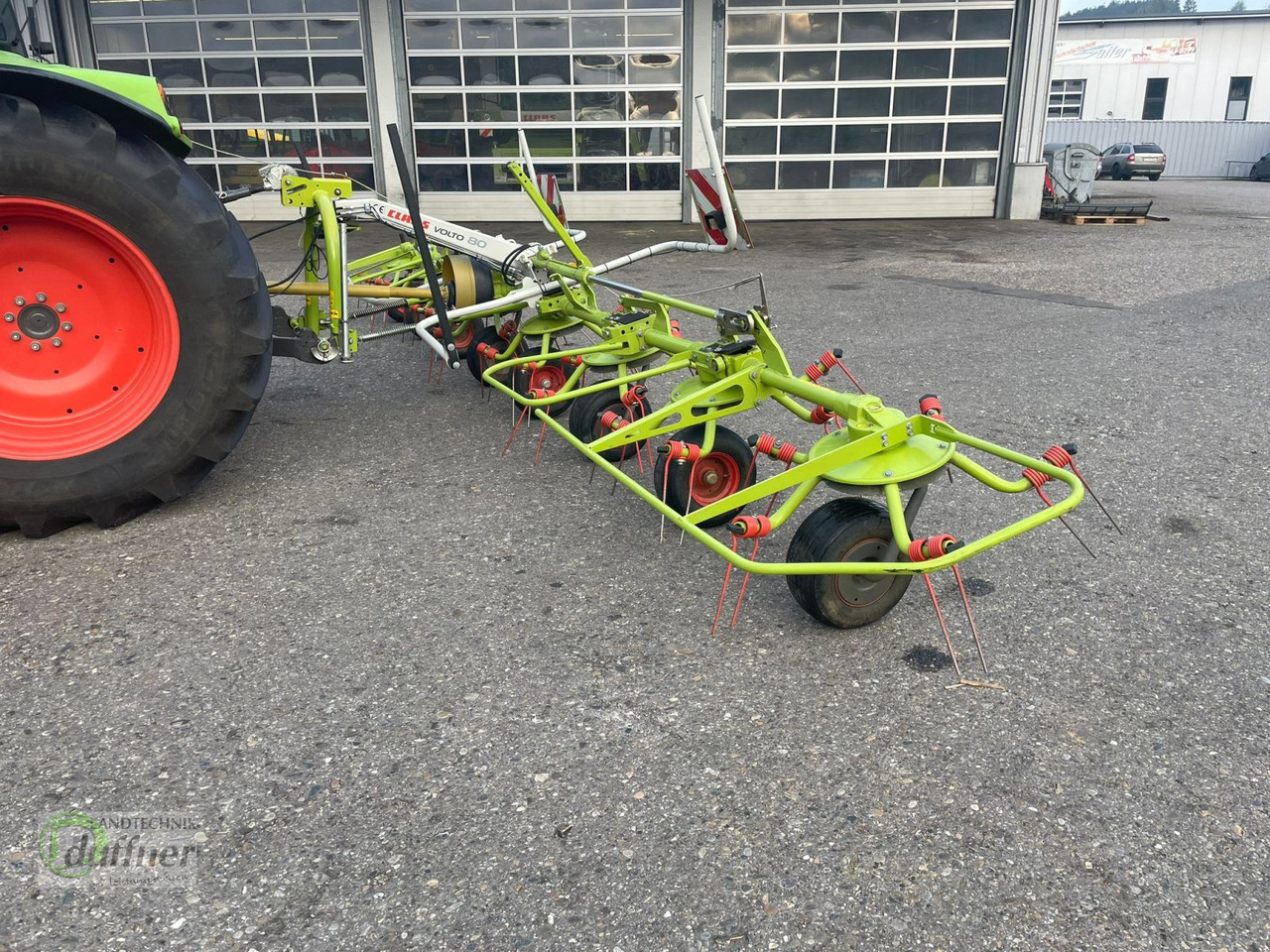 CLAAS Volto 80 - Faneuse: photos 4 CLAAS Volto 80 - Faneuse: photos 4