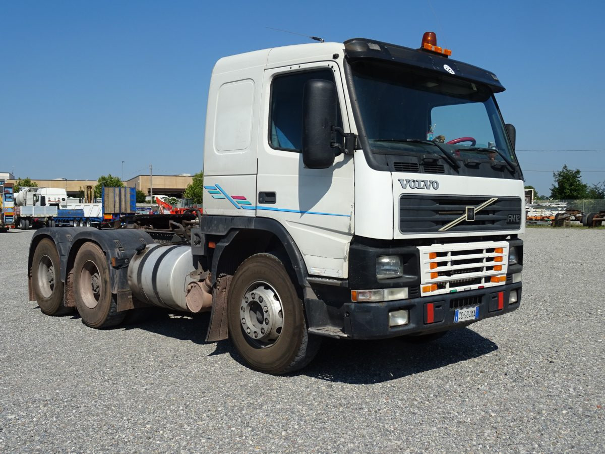 VOLVO FM12 420T 6X4 - Tracteur routier: photos 4 VOLVO FM12 420T 6X4 - Tracteur routier: photos 4