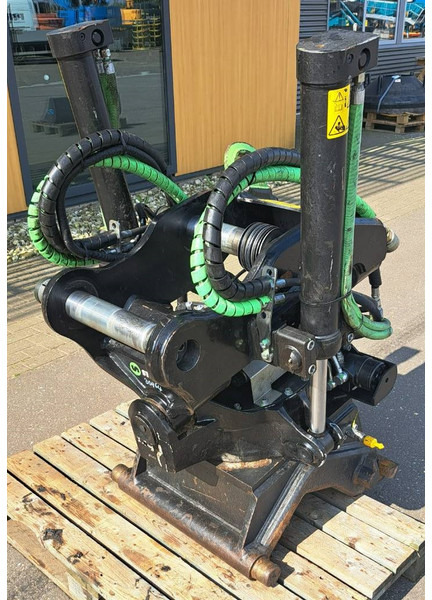 STEELWRIST Tiltrotator X20 CW20 HW180 - Accessoire pour Engins de chantier: photos 5 STEELWRIST Tiltrotator X20 CW20 HW180 - Accessoire pour Engins de chantier: photos 5