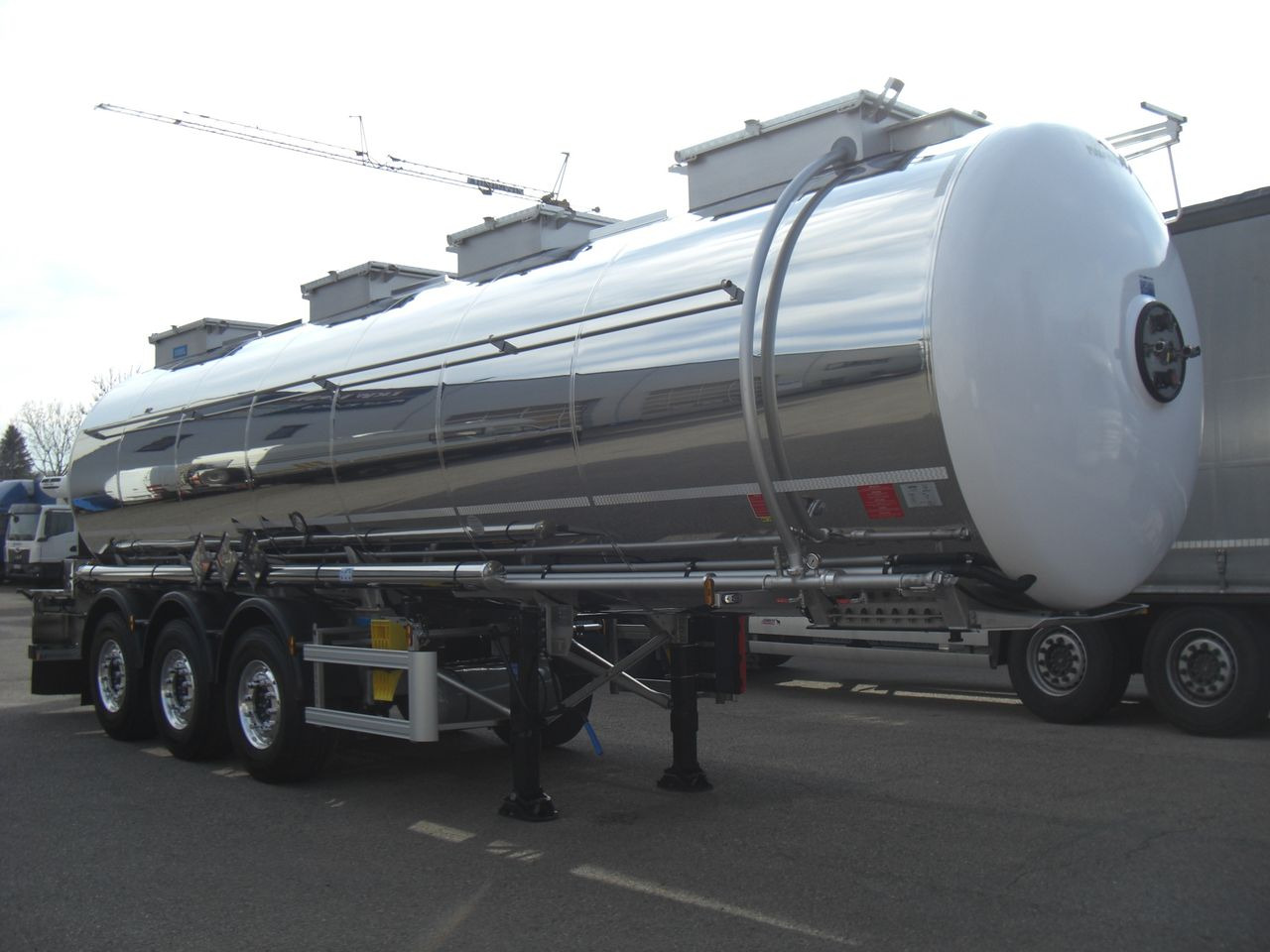 Magyar SRMAD/1KAMMER/CHEMIE - Semi-remorque citerne: photos 2 Magyar SRMAD/1KAMMER/CHEMIE - Semi-remorque citerne: photos 2