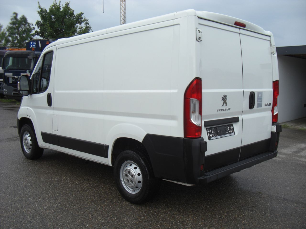 Peugeot BOXER 2,0 KURZ/NIEDRIG - Fourgonnette: photos 4 Peugeot BOXER 2,0 KURZ/NIEDRIG - Fourgonnette: photos 4
