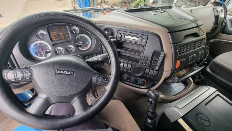 Tracteur routier DAF XF 105.460 Tractor unit: photos 7
