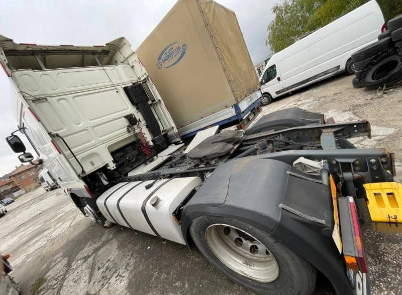 DAF XF 105 - Tracteur routier: photos 4 DAF XF 105 - Tracteur routier: photos 4