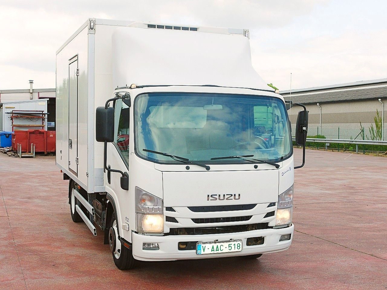 Utilitaire frigorifique Isuzu N2R 75 KUHLKOFFER THERMOKING V500 MAX €6: photos 1