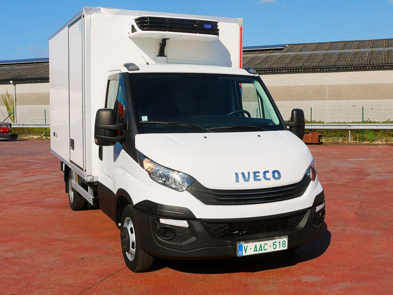 Iveco 35C14 DAILY KUHLKOFER CARRIER XARIOS 350 -20 A/C - Utilitaire frigorifique: photos 1 Iveco 35C14 DAILY KUHLKOFER CARRIER XARIOS 350 -20 A/C - Utilitaire frigorifique: photos 1