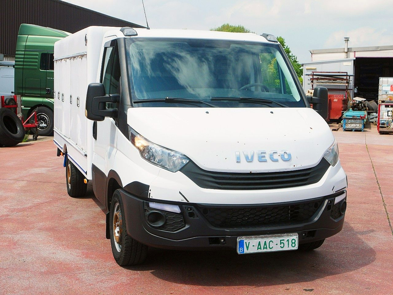 Iveco 35S12 DAILY ISOTHERM KOFFER 5 TURIG / AIRCO - Utilitaire frigorifique: photos 1 Iveco 35S12 DAILY ISOTHERM KOFFER 5 TURIG / AIRCO - Utilitaire frigorifique: photos 1