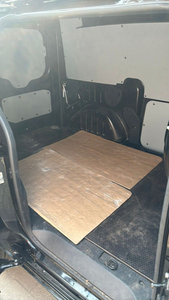 Renault EXPRESS - Fourgonnette: photos 4 Renault EXPRESS - Fourgonnette: photos 4