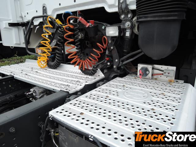 Mercedes-Benz Actros 1843 LS - Tracteur routier: photos 2 Mercedes-Benz Actros 1843 LS - Tracteur routier: photos 2