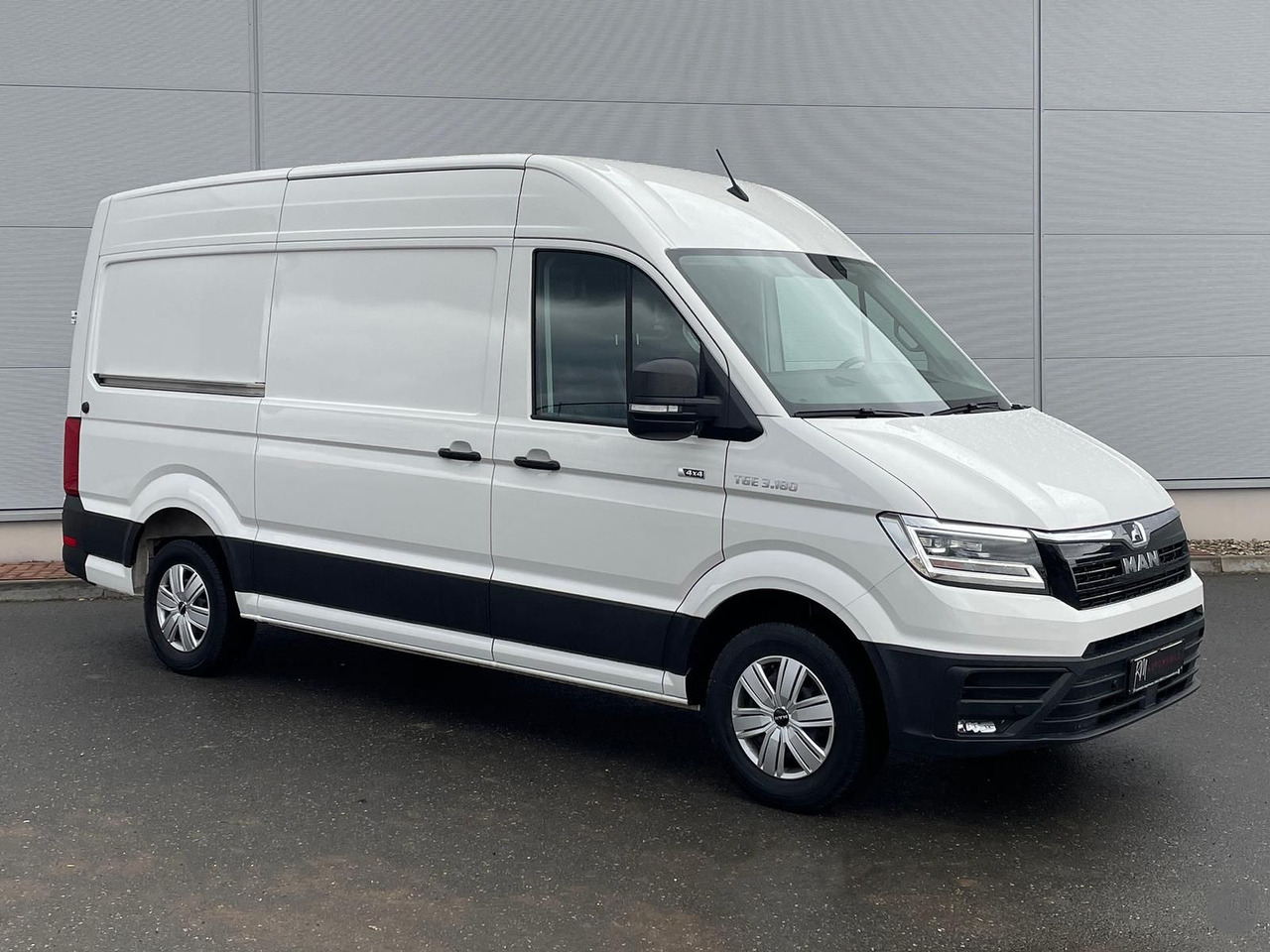 MAN TGE 3.180 L3H3 Kasten 4x4 AUTOM DIFF AHK TEMP - Voiture: photos 2 MAN TGE 3.180 L3H3 Kasten 4x4 AUTOM DIFF AHK TEMP - Voiture: photos 2