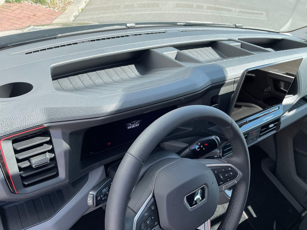 Fourgon utilitaire, Utilitaire double cabine MAN TGE 3.200 L3H2 MIXTO 4x4 Individual S ACC STHZ: photos 28