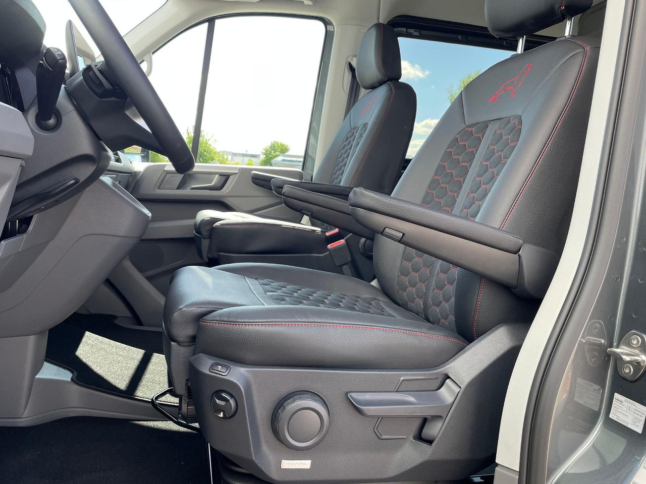 Fourgon utilitaire, Utilitaire double cabine MAN TGE 3.200 L3H2 MIXTO 4x4 Individual S ACC STHZ: photos 27