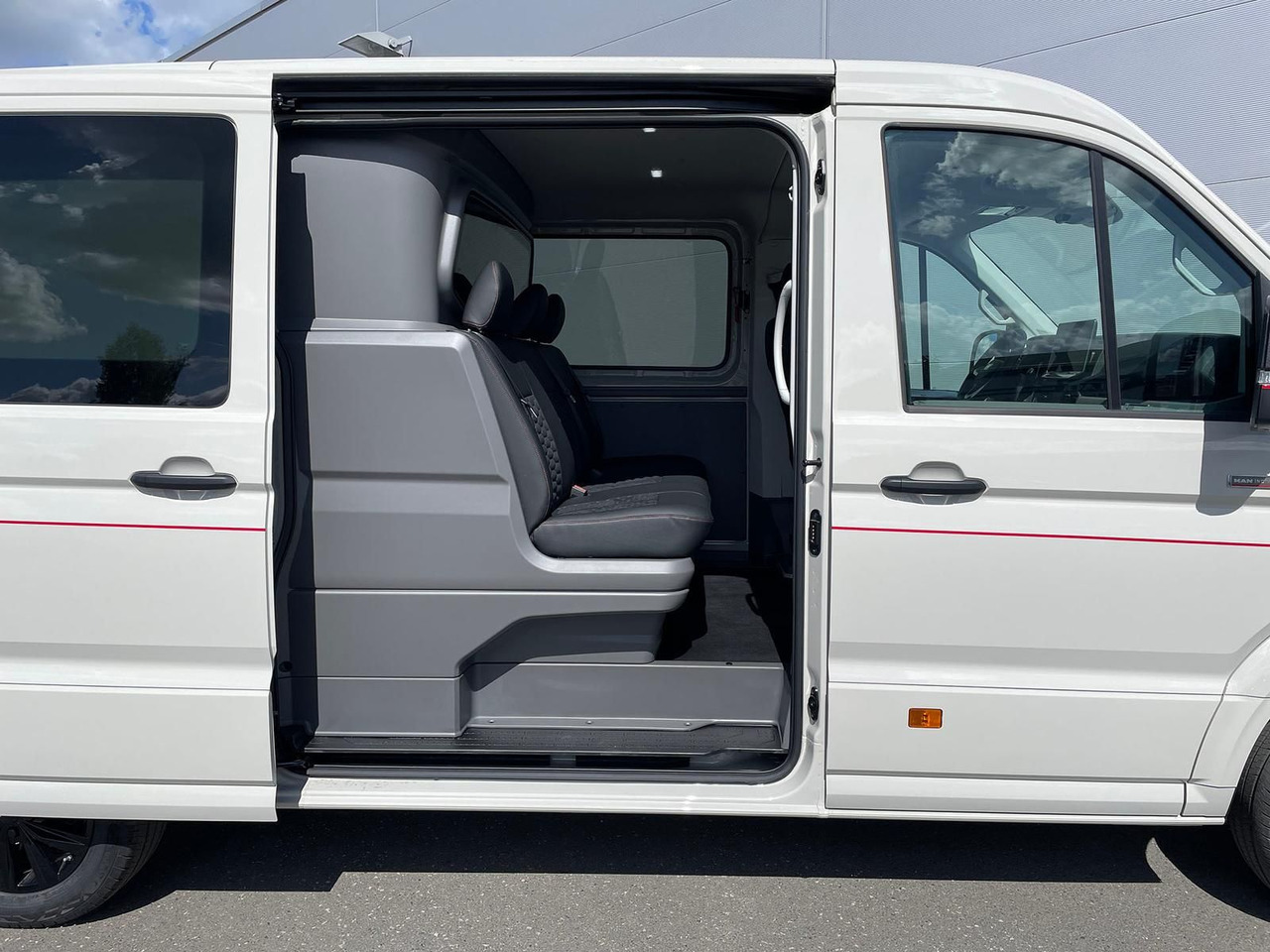 Voiture MAN TGE 3.200 L3H2 MIXTO 4x4 Individual S ACC STHZ: photos 9