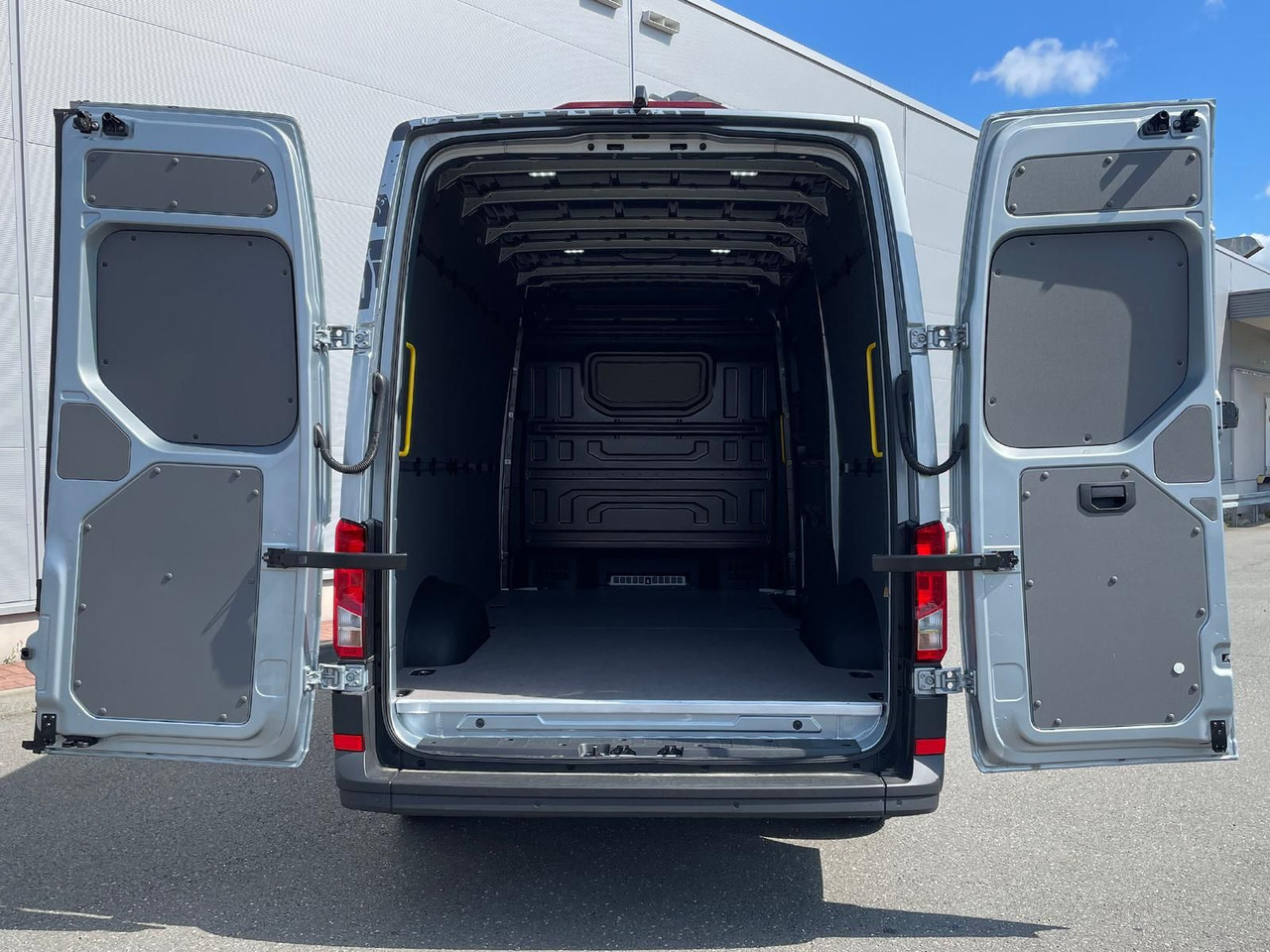 Véhicule utilitaire MAN TGE 3.180 L3H3 Kasten 4x4 ACC LED NAVI: photos 11