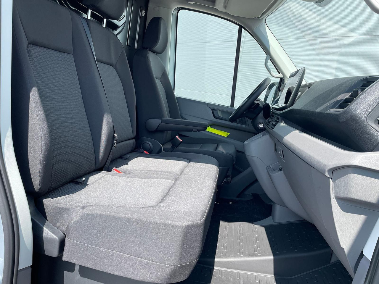 Véhicule utilitaire MAN TGE 3.180 L3H3 Kasten 4x4 ACC LED NAVI: photos 14