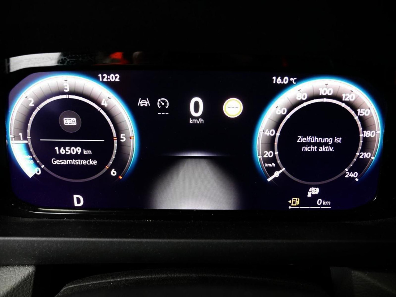 Volkswagen Crafter Kasten 35 L4H3 NAVI DAB KAMERA PDC - Fourgon utilitaire: photos 3 Volkswagen Crafter Kasten 35 L4H3 NAVI DAB KAMERA PDC - Fourgon utilitaire: photos 3