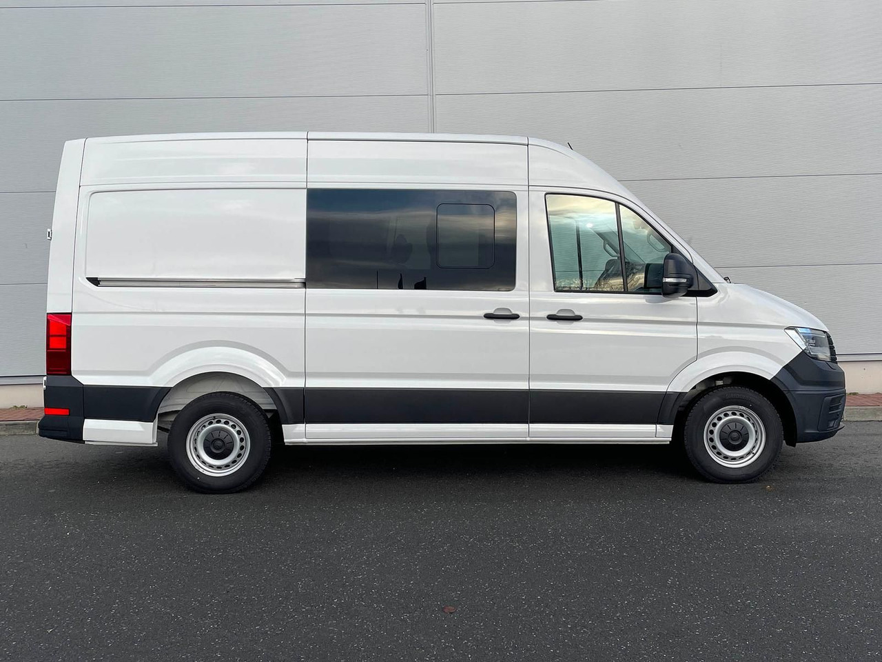 Volkswagen Crafter MIXTO 35 L3H3 Autom NAV SITZH ACC 5SITZE - Fourgon utilitaire, Utilitaire double cabine: photos 5 Volkswagen Crafter MIXTO 35 L3H3 Autom NAV SITZH ACC 5SITZE - Fourgon utilitaire, Utilitaire double cabine: photos 5