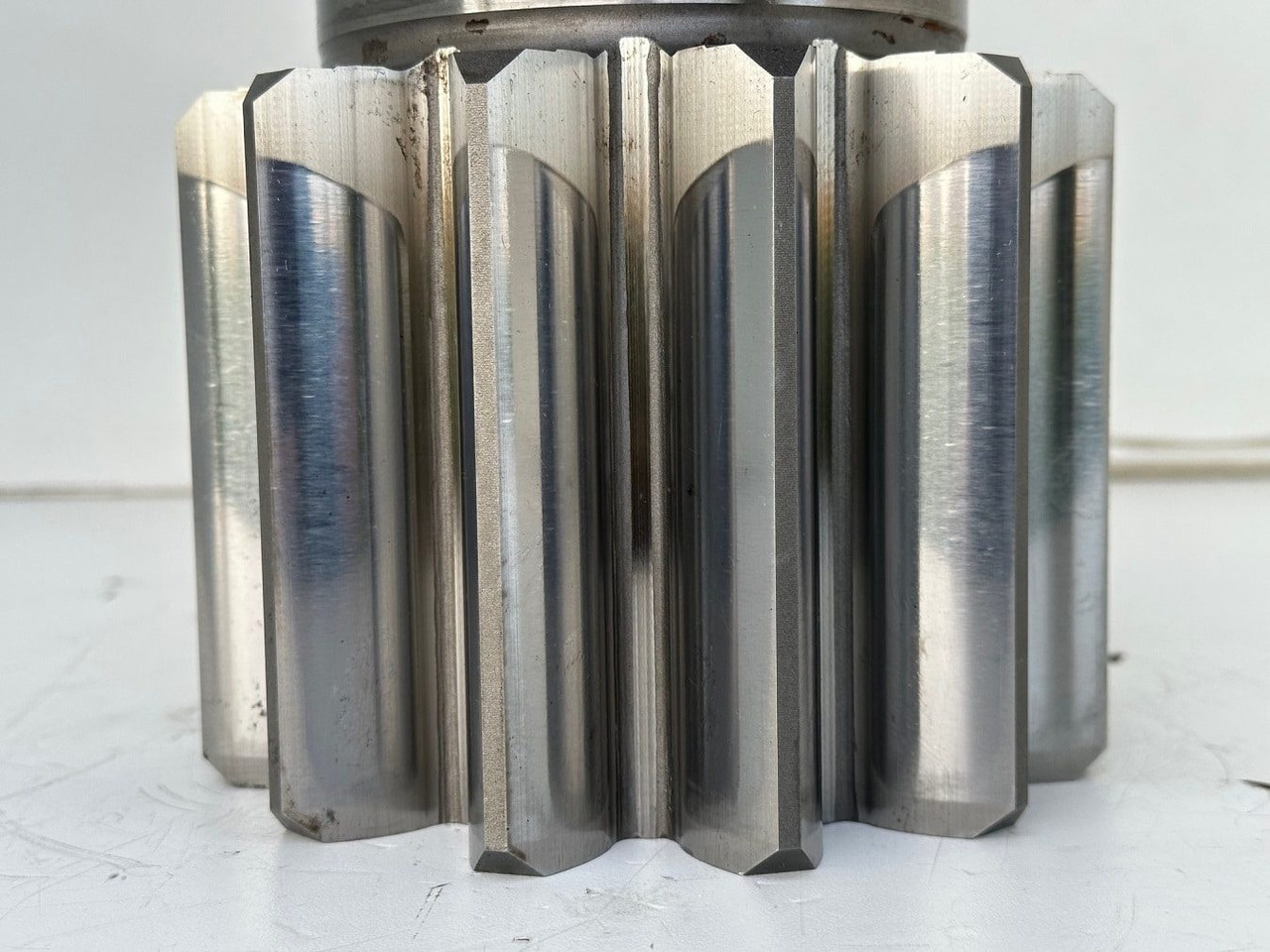 Moteur de rotation pour Pelle sur chenille Liebherr Abtriebswelle ID-Nr.90202630 - ID-Nr.90006530.  LH40, LH50, R936. #90202630.2042#: photos 9