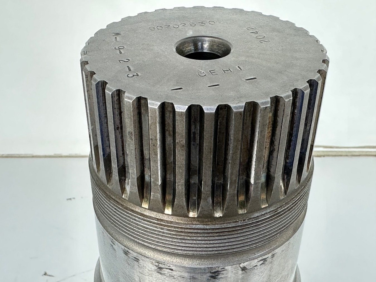 Moteur de rotation pour Pelle sur chenille Liebherr Abtriebswelle ID-Nr.90202630 - ID-Nr.90006530.  LH40, LH50, R936. #90202630.2042#: photos 13