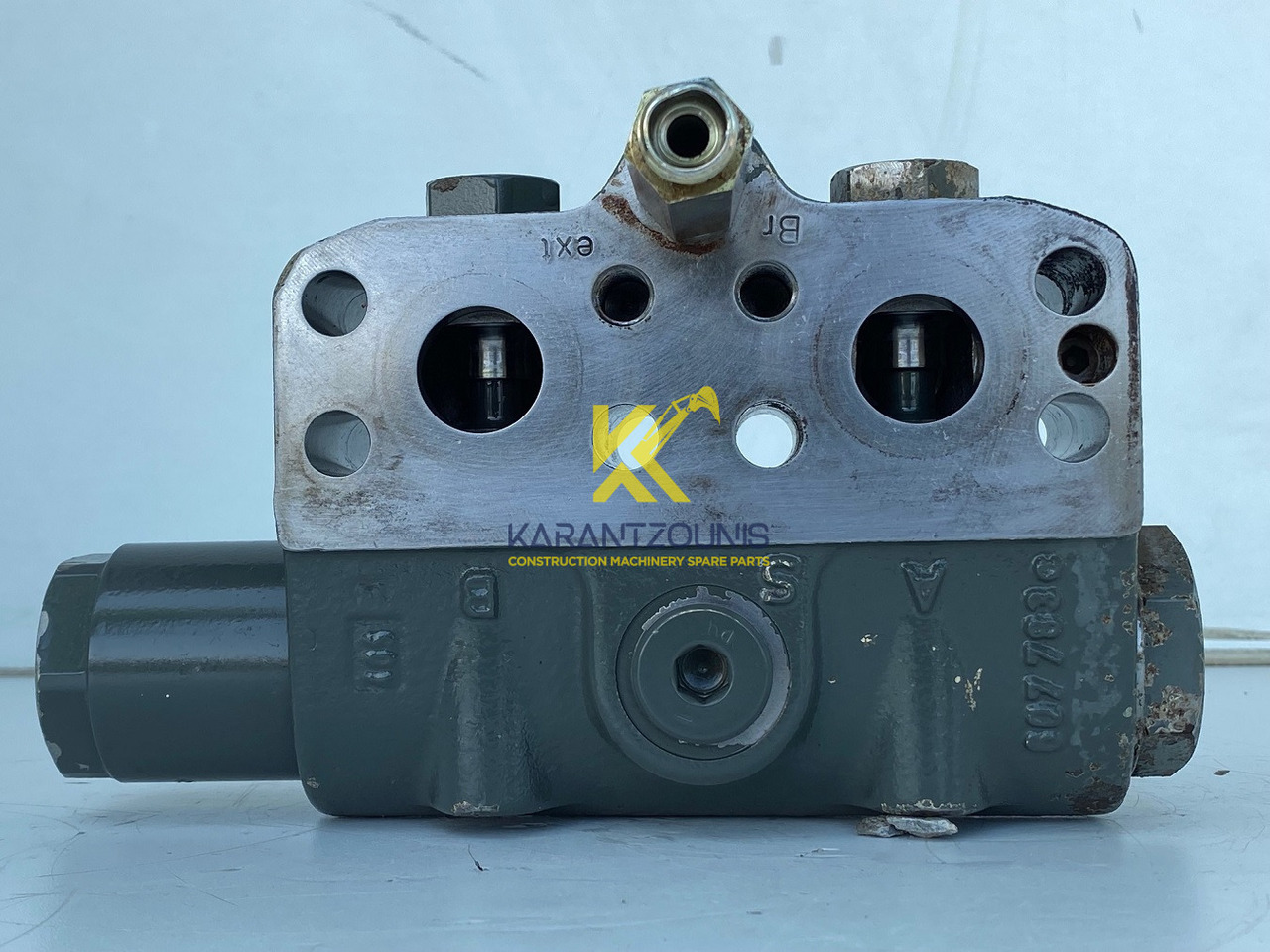 Liebherr Bremsventil ID-Nr.10471957. LOS914, LOS924, R902, R904, R912, R914, R922, R924, R924 COMP, R924 COMPA. #STM20.05## - Moteur de translation pour Pelle sur chenille: photos 4 Liebherr Bremsventil ID-Nr.10471957. LOS914, LOS924, R902, R904, R912, R914, R922, R924, R924 COMP, R924 COMPA. #STM20.05## - Moteur de translation pour Pelle sur chenille: photos 4