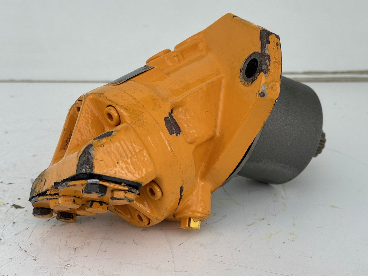 Liebherr CNR:11302432- Hydromatik Rexroth Axialkolben-Konstantmotor Typ:A2FE23/61W-PAL100-S. #18097818# - Moteur hydraulique pour Engins de chantier: photos 3 Liebherr CNR:11302432- Hydromatik Rexroth Axialkolben-Konstantmotor Typ:A2FE23/61W-PAL100-S. #18097818# - Moteur hydraulique pour Engins de chantier: photos 3