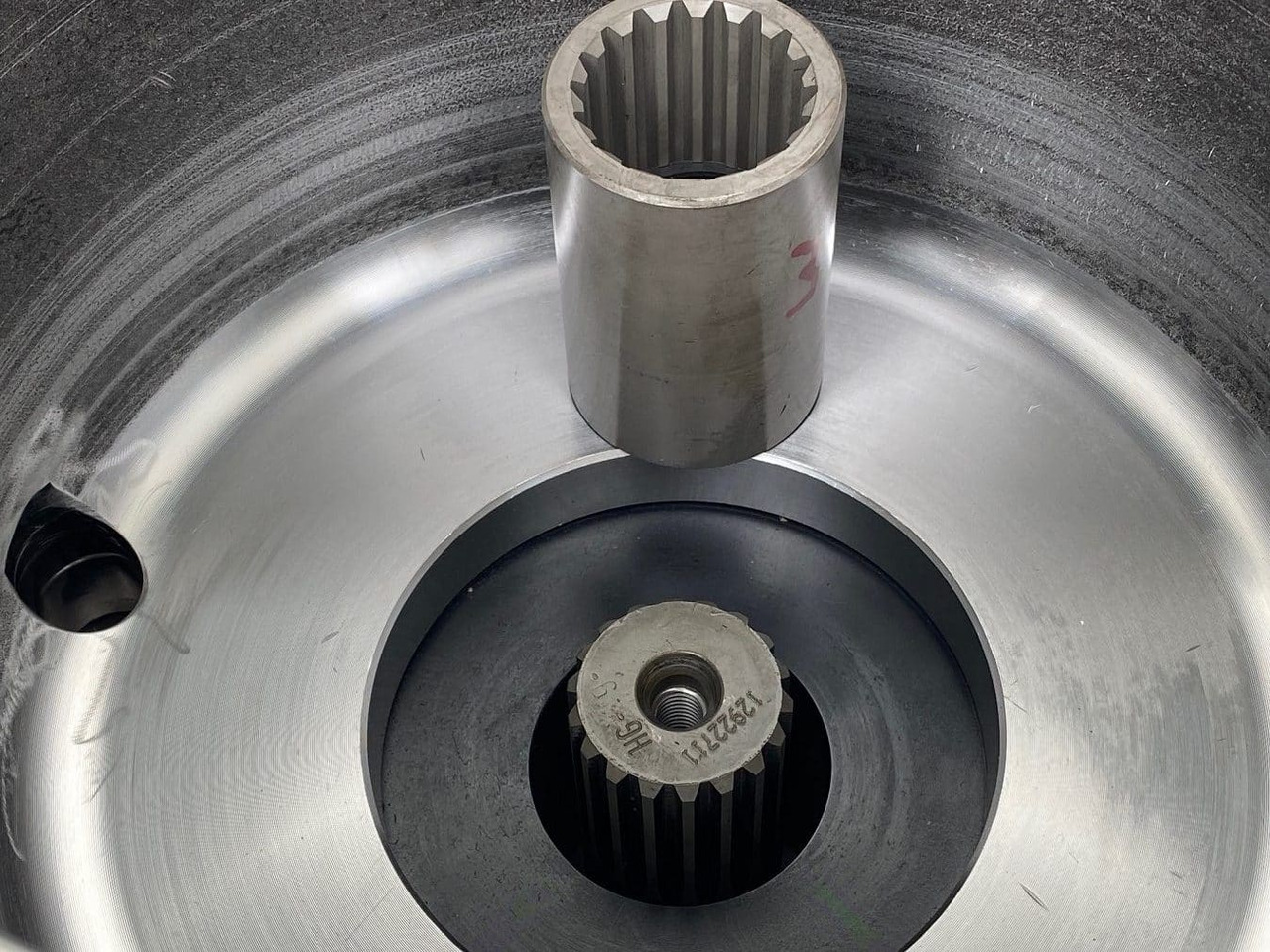 Moteur de translation pour Pelle sur chenille Liebherr Fahrantrieb FAT450P135,   ID-Nr.90211932 - ID-Nr.90211933.   ER944, R940, R944, R945, R946, R950, R960 T.  #159-03#: photos 10
