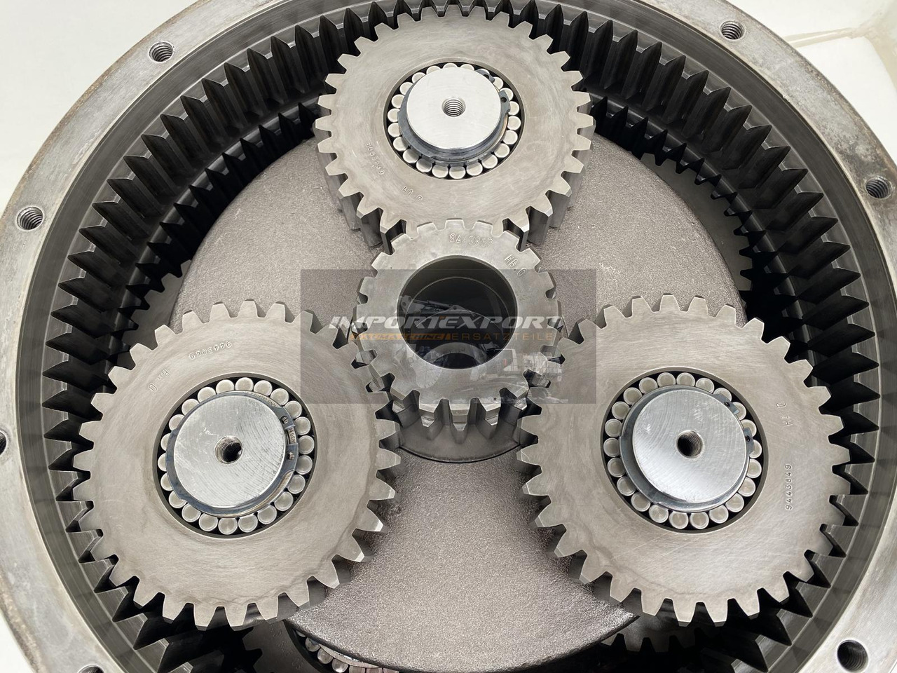 Moteur de translation pour Pelle sur chenille Liebherr Fahrantrieb Typ:FAT450P004, ID-Nr.9443840 - ID-Nr.944384003. LH60C, LH60CP, LH60EC, LH80C, LH80EC, ER944C, LOS944, LOS954, R944B, R944C, R954B, R954C. #794#: photos 13 Moteur de translation pour Pelle sur chenille Liebherr Fahrantrieb Typ:FAT450P004, ID-Nr.9443840 - ID-Nr.944384003. LH60C, LH60CP, LH60EC, LH80C, LH80EC, ER944C, LOS944, LOS954, R944B, R944C, R954B, R954C. #794#: photos 13