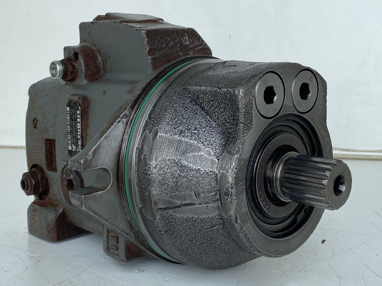 Liebherr Hydraulikeinbaumotor FMV075, ID-Nr.9073978. LOS914, LOS924, R902, R904, R912, R914, R922, R924, R924 COMP, R924 COMPA. #13038# - Moteur hydraulique pour Pelle sur chenille: photos 2 Liebherr Hydraulikeinbaumotor FMV075, ID-Nr.9073978. LOS914, LOS924, R902, R904, R912, R914, R922, R924, R924 COMP, R924 COMPA. #13038# - Moteur hydraulique pour Pelle sur chenille: photos 2