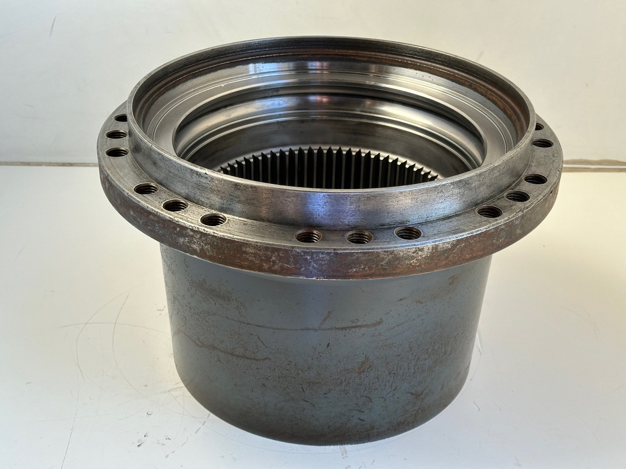 Liebherr Innenrad ID-Nr.90206742. FAT350P126 - FAT350P138. LOS1926 - R920 - R922 - R924 - R925 - R926 - R930 T.#90206742.18.12# - Moteur de translation pour Pelle sur chenille: photos 1 Liebherr Innenrad ID-Nr.90206742. FAT350P126 - FAT350P138. LOS1926 - R920 - R922 - R924 - R925 - R926 - R930 T.#90206742.18.12# - Moteur de translation pour Pelle sur chenille: photos 1