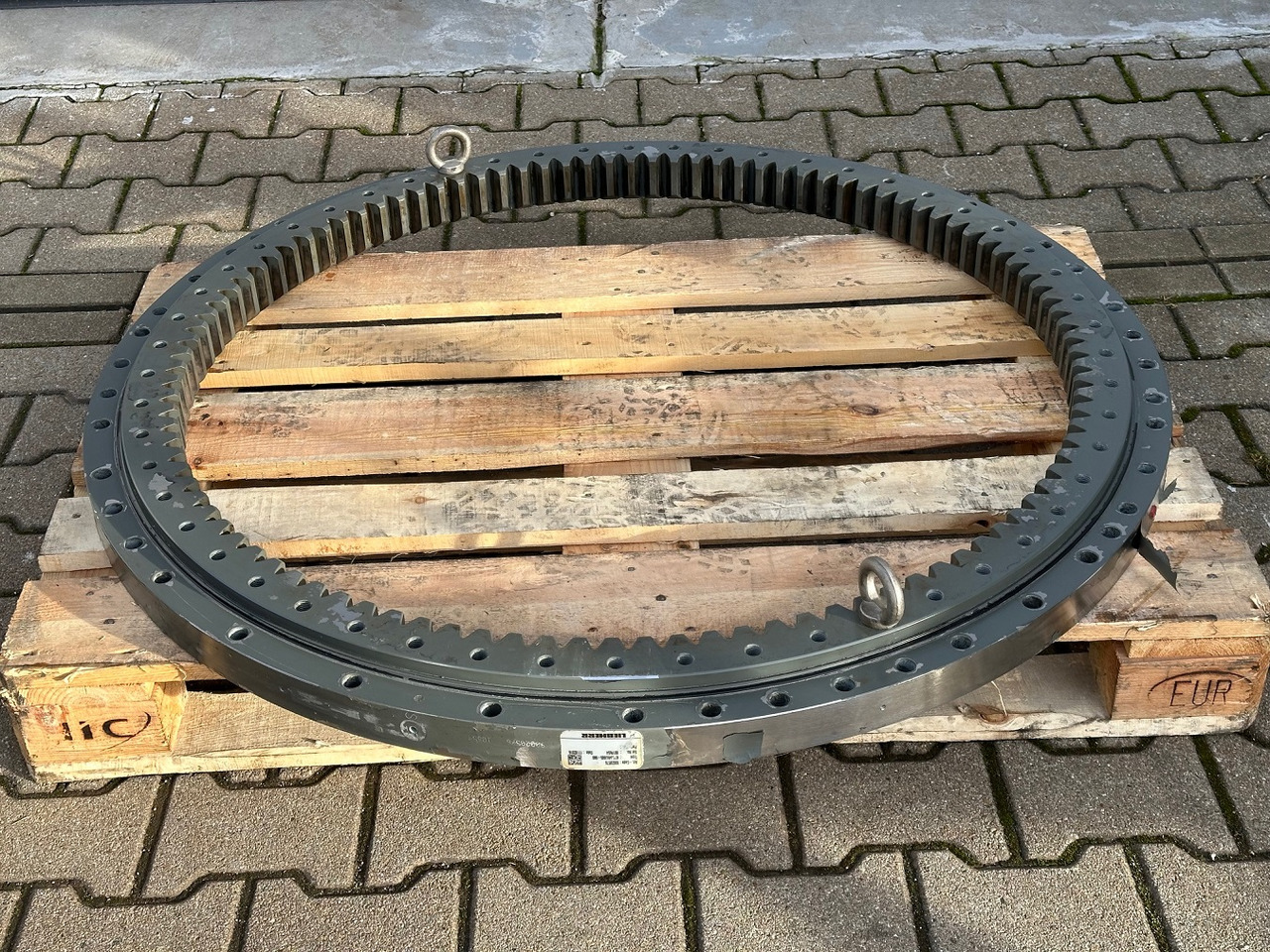 Liebherr Kugeldrehverbindung Typ:KUD34VJ005-000. ID-Nr.90020576. R914 COMP-1194. #10654# - Couronne d'orientation pour Pelle sur chenille: photos 1 Liebherr Kugeldrehverbindung Typ:KUD34VJ005-000. ID-Nr.90020576. R914 COMP-1194. #10654# - Couronne d'orientation pour Pelle sur chenille: photos 1