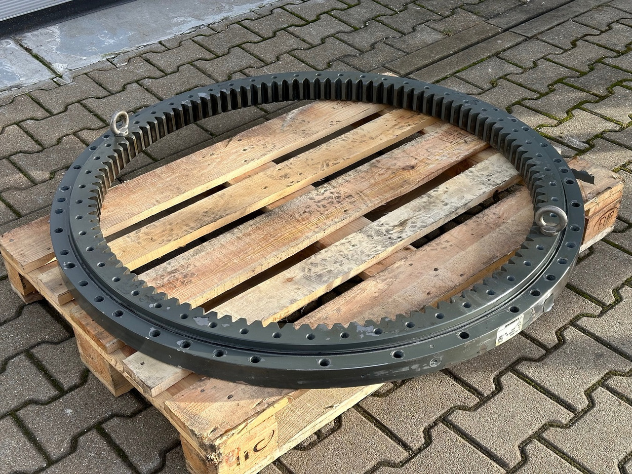 Liebherr Kugeldrehverbindung Typ:KUD34VJ005-000. ID-Nr.90020576. R914 COMP-1194. #10654# - Couronne d'orientation pour Pelle sur chenille: photos 3 Liebherr Kugeldrehverbindung Typ:KUD34VJ005-000. ID-Nr.90020576. R914 COMP-1194. #10654# - Couronne d'orientation pour Pelle sur chenille: photos 3