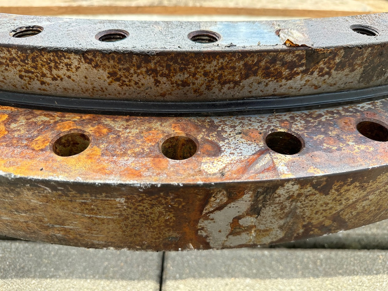 Couronne d'orientation pour Pelle sur chenille Liebherr Kugeldrehverbindung Typ:KUD64VJ003-001. ID-Nr.982751901 - ID-Nr.932833001.   A914B-LI, A914C-LI, A924C-LI, LH30, LH35, R914B, R914C, R922, R924B, R924 C, R924 COMP, P924 C.  #0115#: photos 14