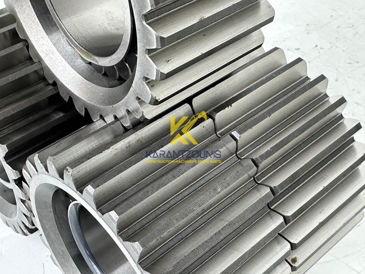 Liebherr Planetenrad ID-Nr.9442834-ID-Nr.944283403. FAT350-FAT350P022-FAT350P032-FAT350P059-FAT350P062-FAT350P068-FAT350P079. LH22,R313,R317,R900,R902,R904,R912,R914,R922,R924. #944283503.27.12.02# - Moteur de translation pour Engins de chantier: photos 5 Liebherr Planetenrad ID-Nr.9442834-ID-Nr.944283403. FAT350-FAT350P022-FAT350P032-FAT350P059-FAT350P062-FAT350P068-FAT350P079. LH22,R313,R317,R900,R902,R904,R912,R914,R922,R924. #944283503.27.12.02# - Moteur de translation pour Engins de chantier: photos 5