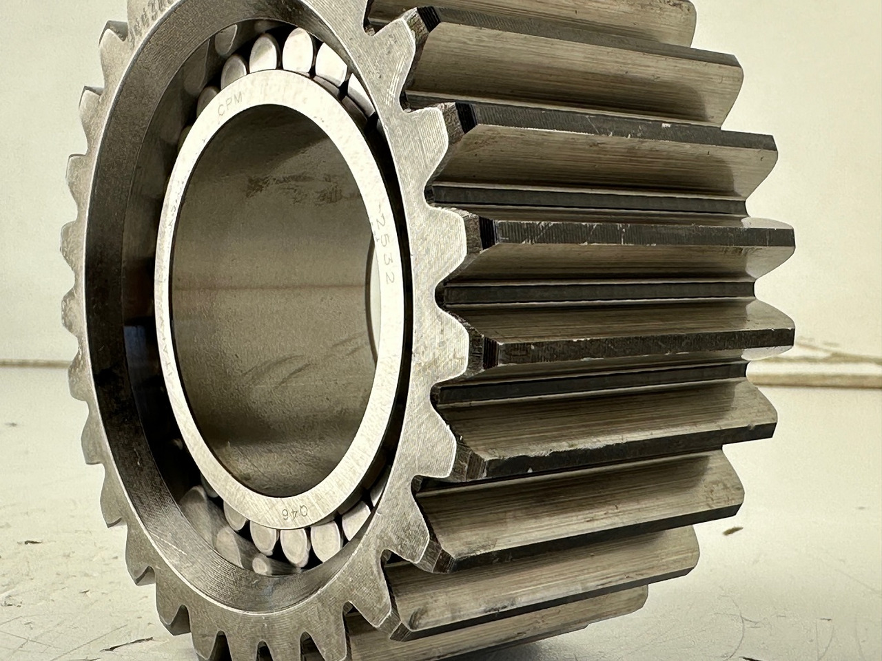 Liebherr Planetenrad ID-Nr.9443004 - ID-Nr.944300403. FAT400-FAT400/018-FAT400P018-FAT400P063-FAT400P073-FAT400P092. R934 IND,R906,R914,R916,R922,R924,R932,R934,R936,R942,R944. #944300503.01# - Moteur de translation pour Pelle: photos 4 Liebherr Planetenrad ID-Nr.9443004 - ID-Nr.944300403. FAT400-FAT400/018-FAT400P018-FAT400P063-FAT400P073-FAT400P092. R934 IND,R906,R914,R916,R922,R924,R932,R934,R936,R942,R944. #944300503.01# - Moteur de translation pour Pelle: photos 4