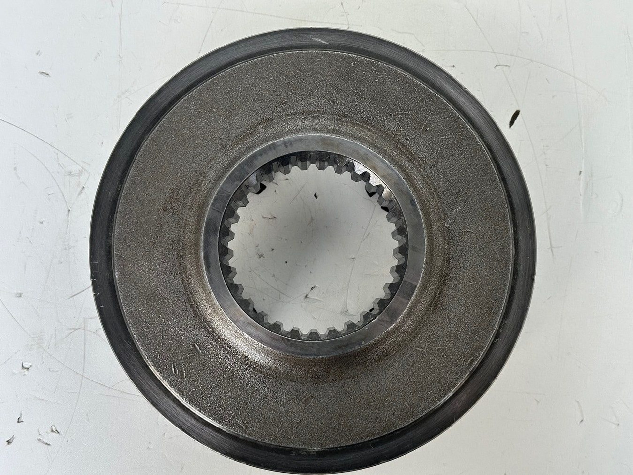 Liebherr Planetenträger ID-Nr.944306303 - ID-Nr.9443063. A924, A934, LH30, LH35, R906, R916, R922, R924, R926, R932, R934, R944. #k9079# - Boîte de vitesse pour Engins de chantier: photos 5 Liebherr Planetenträger ID-Nr.944306303 - ID-Nr.9443063. A924, A934, LH30, LH35, R906, R916, R922, R924, R926, R932, R934, R944. #k9079# - Boîte de vitesse pour Engins de chantier: photos 5