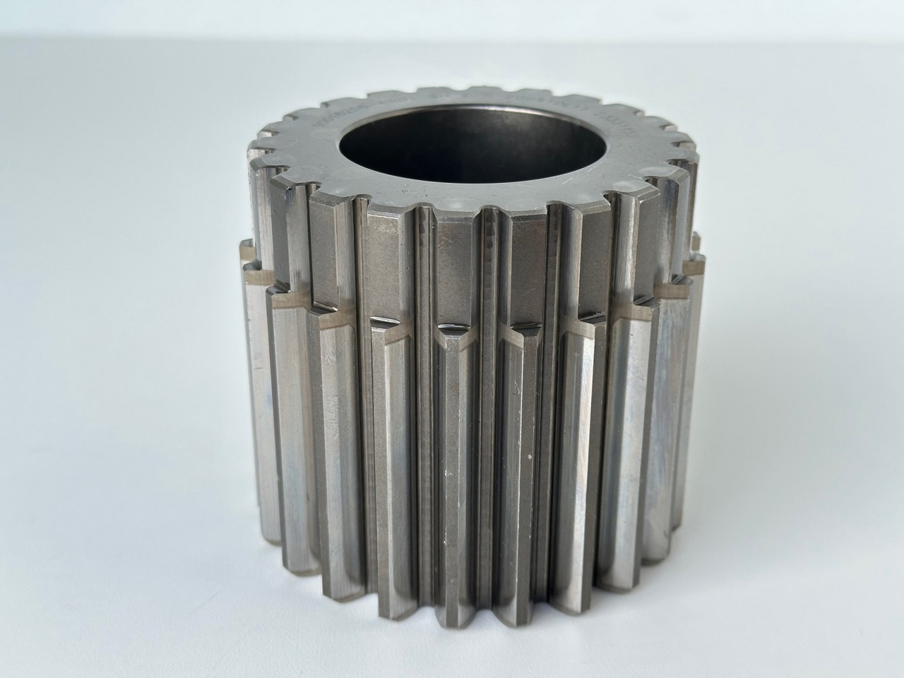 Liebherr Sonnenrad ID-Nr.90016258. FAT400P112,FAT400P130,FAT400P139,LOS1936,LOS926,R926,R928,R930,R934,R936,R938,R940,R944,R946,R950T. #90016258.25.01# - Moteur de translation pour Engins de chantier: photos 1 Liebherr Sonnenrad ID-Nr.90016258. FAT400P112,FAT400P130,FAT400P139,LOS1936,LOS926,R926,R928,R930,R934,R936,R938,R940,R944,R946,R950T. #90016258.25.01# - Moteur de translation pour Engins de chantier: photos 1