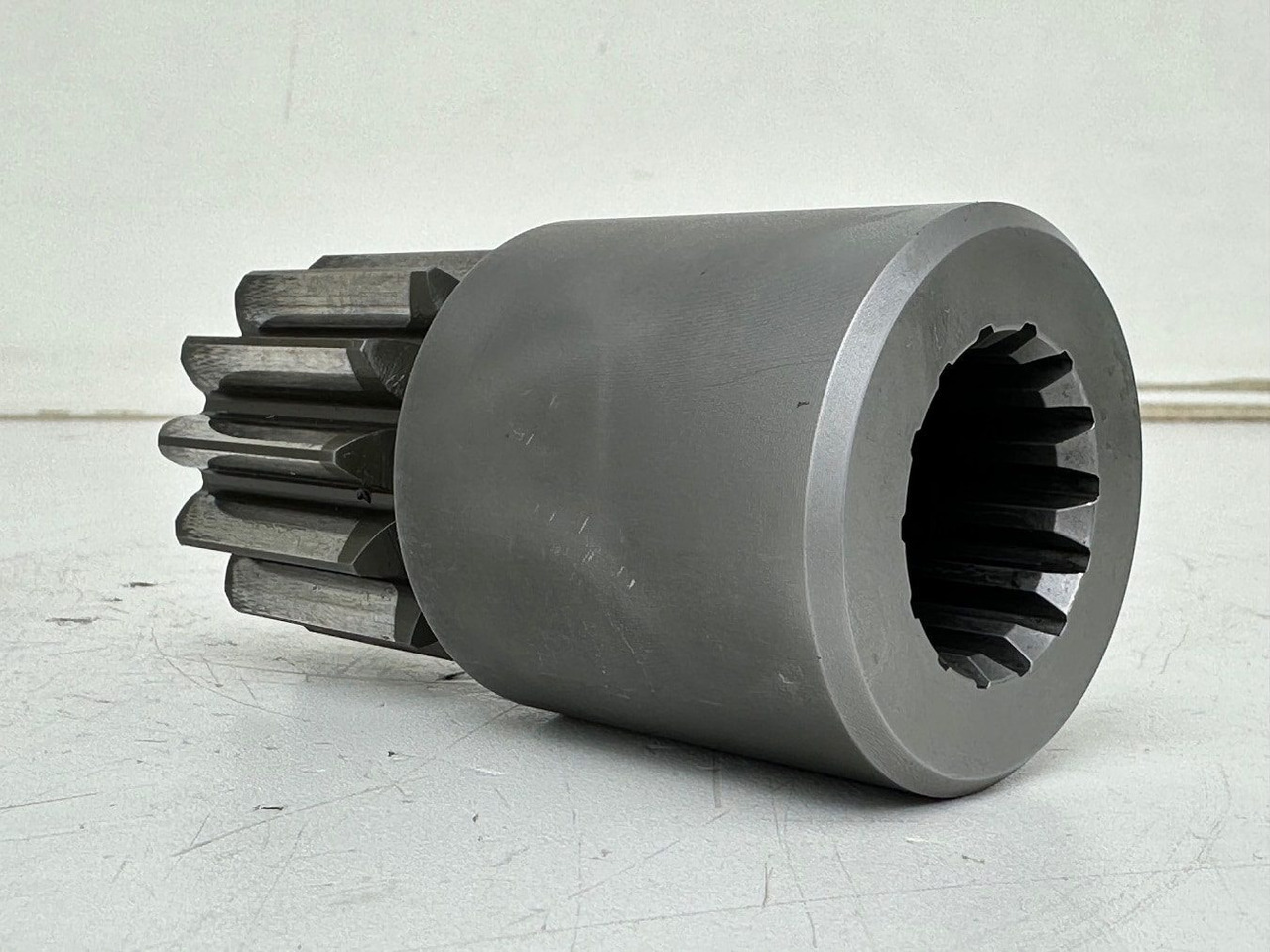 Liebherr Sonnenrad ID-Nr.90208705. SAT300/282. LH40 C LH40 CP, LH40 M, LH40MP, LH50 CHR, LH50 CHRP, LH50 M, LH50 MHR, LH50 MHRP, LH50MT. #SO.1349# - Moteur de rotation pour Engins de chantier: photos 2 Liebherr Sonnenrad ID-Nr.90208705. SAT300/282. LH40 C LH40 CP, LH40 M, LH40MP, LH50 CHR, LH50 CHRP, LH50 M, LH50 MHR, LH50 MHRP, LH50MT. #SO.1349# - Moteur de rotation pour Engins de chantier: photos 2
