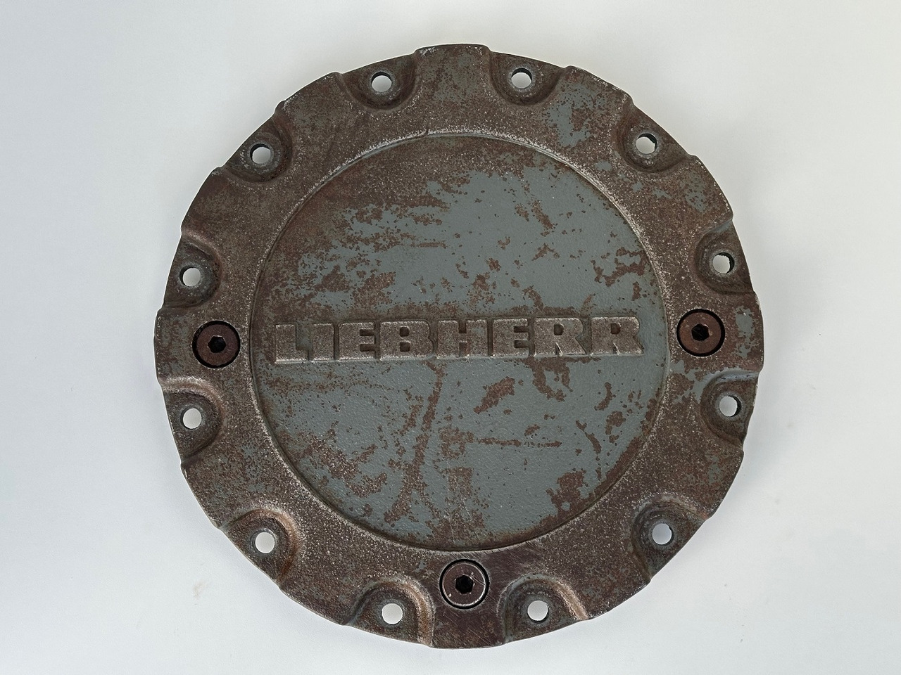 Liebherr Verschlussdeckel ID-Nr.90214374. FAT400P130, FAT400P139. R926-1715, R928-1715, R930-1716, R934-1550, R936 K-LC, R936 K-NLC, R936 K-SLC, R938-1650. #90214374.25.01# - Moteur de translation pour Pelle sur chenille: photos 3 Liebherr Verschlussdeckel ID-Nr.90214374. FAT400P130, FAT400P139. R926-1715, R928-1715, R930-1716, R934-1550, R936 K-LC, R936 K-NLC, R936 K-SLC, R938-1650. #90214374.25.01# - Moteur de translation pour Pelle sur chenille: photos 3