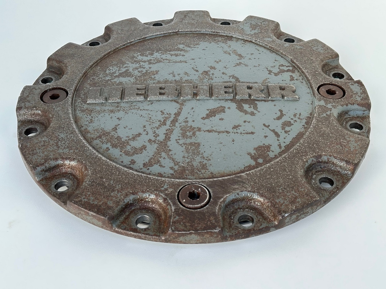 Liebherr Verschlussdeckel ID-Nr.90214374. FAT400P130, FAT400P139. R926-1715, R928-1715, R930-1716, R934-1550, R936 K-LC, R936 K-NLC, R936 K-SLC, R938-1650. #90214374.25.01# - Moteur de translation pour Pelle sur chenille: photos 2 Liebherr Verschlussdeckel ID-Nr.90214374. FAT400P130, FAT400P139. R926-1715, R928-1715, R930-1716, R934-1550, R936 K-LC, R936 K-NLC, R936 K-SLC, R938-1650. #90214374.25.01# - Moteur de translation pour Pelle sur chenille: photos 2