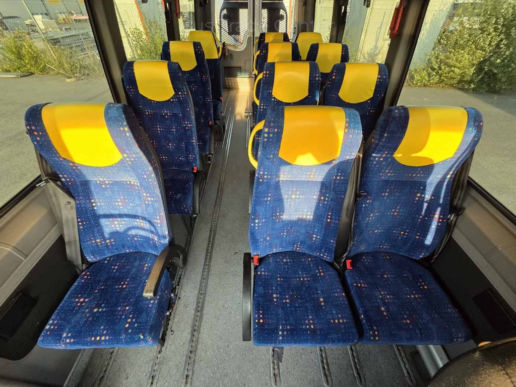 Minibus, Transport de personnes VOLKSWAGEN Crafter 50 LR // 3 units with lift: photos 6