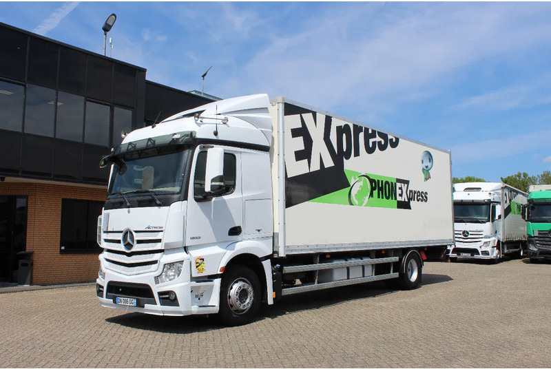 Mercedes-Benz Actros 1832 * EURO6 * 4X2 * - Camion fourgon: photos 1 Mercedes-Benz Actros 1832 * EURO6 * 4X2 * - Camion fourgon: photos 1