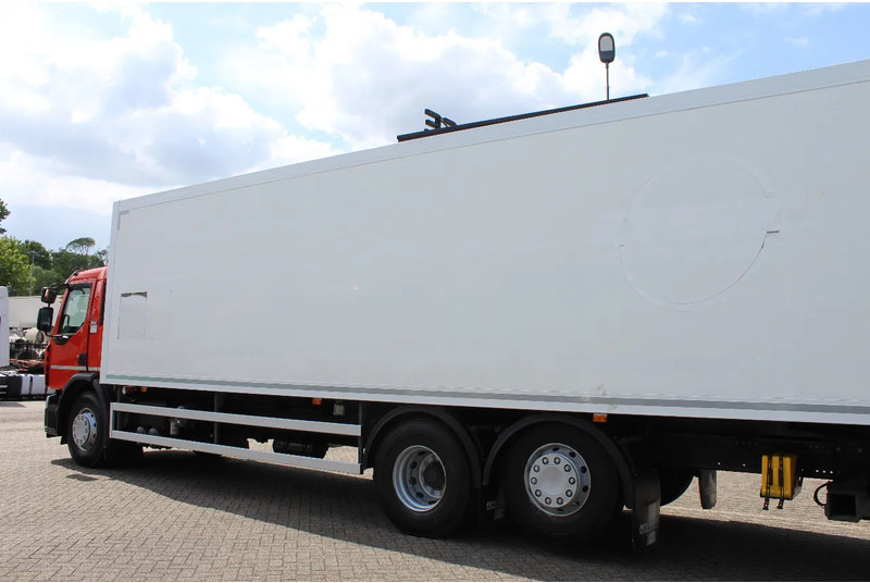 Renault D * WIDE 26 * CARRIER * 6X2 LIFT * - Camion frigorifique: photos 3 Renault D * WIDE 26 * CARRIER * 6X2 LIFT * - Camion frigorifique: photos 3