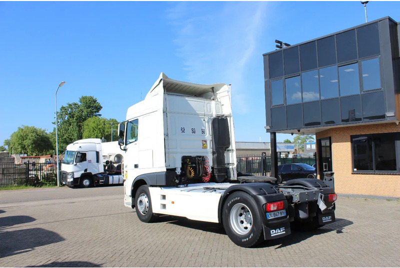 DAF XF 510 * RETARDER * 4X2 * ADR * - Tracteur routier: photos 3 DAF XF 510 * RETARDER * 4X2 * ADR * - Tracteur routier: photos 3