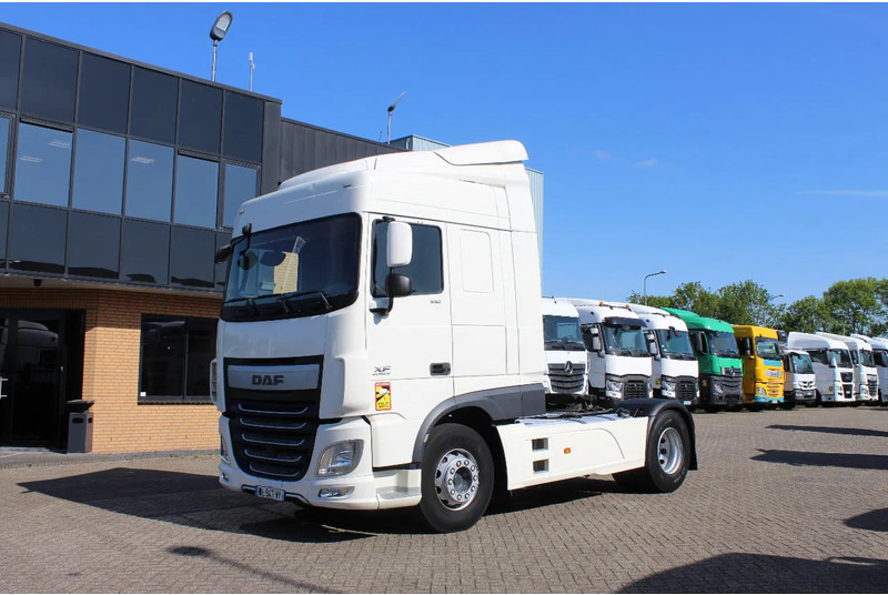 DAF XF 510 * RETARDER * 4X2 * ADR * - Tracteur routier: photos 1 DAF XF 510 * RETARDER * 4X2 * ADR * - Tracteur routier: photos 1