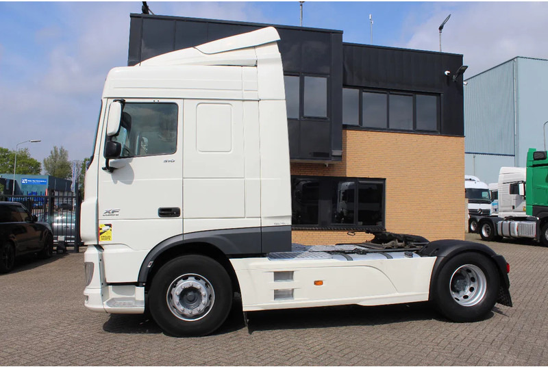 DAF XF 510 * RETARDER * 4X2 * - Tracteur routier: photos 2 DAF XF 510 * RETARDER * 4X2 * - Tracteur routier: photos 2