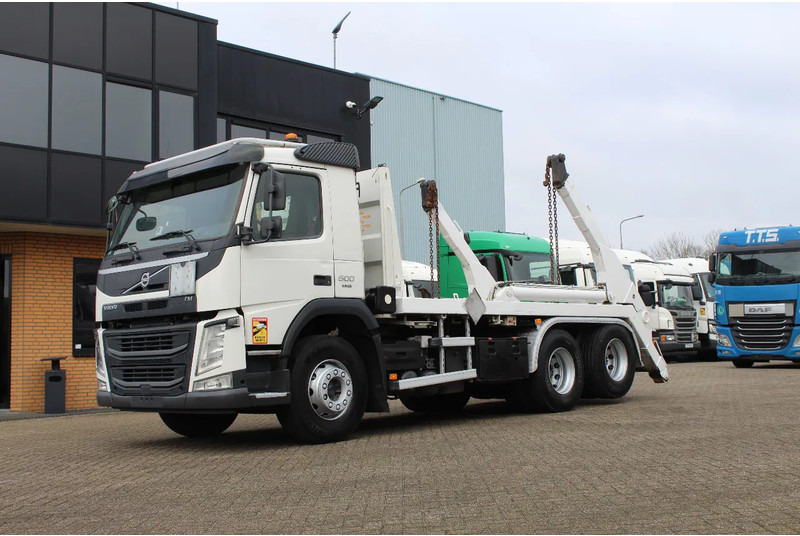 Volvo FM 500 * EURO6 * 6X2 * LIFT AXLE * - Camion multibenne: photos 1 Volvo FM 500 * EURO6 * 6X2 * LIFT AXLE * - Camion multibenne: photos 1