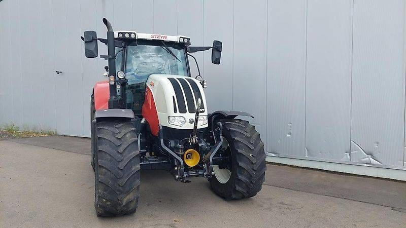 Steyr 6175 CVT - Tracteur agricole: photos 2 Steyr 6175 CVT - Tracteur agricole: photos 2
