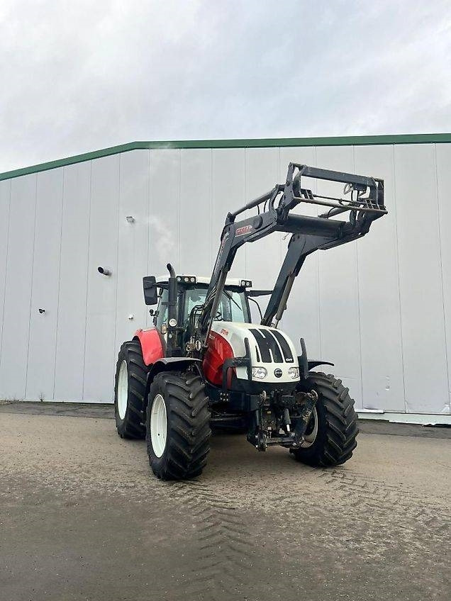 Steyr 6220 CVT - Tracteur agricole: photos 2 Steyr 6220 CVT - Tracteur agricole: photos 2