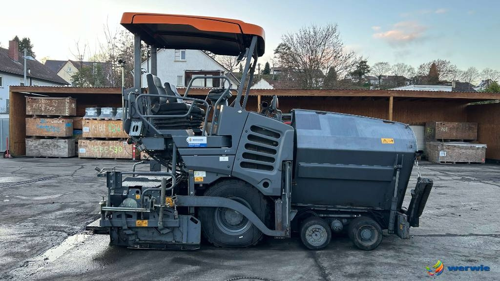 Vögele SUPER 1303-3i / AB340-3TV (1,80 - 3,40 m) - Finisseur: photos 1 Vögele SUPER 1303-3i / AB340-3TV (1,80 - 3,40 m) - Finisseur: photos 1