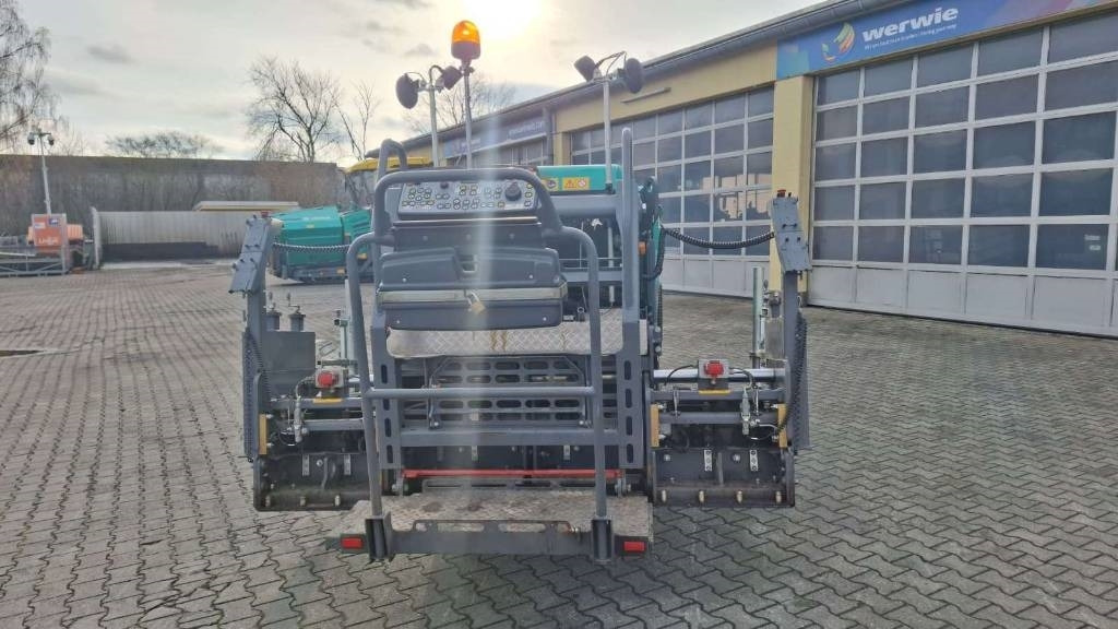 Vögele SUPER 800i / AB220TV (1,20 - 2,20 m) - Finisseur: photos 4 Vögele SUPER 800i / AB220TV (1,20 - 2,20 m) - Finisseur: photos 4